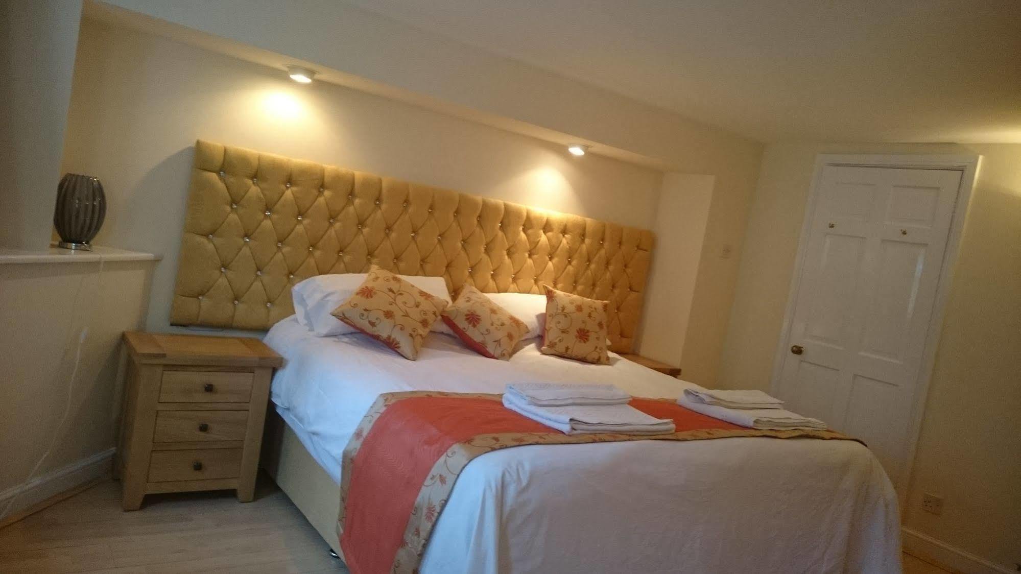 Mayville House Apartment Cheltenham Buitenkant foto